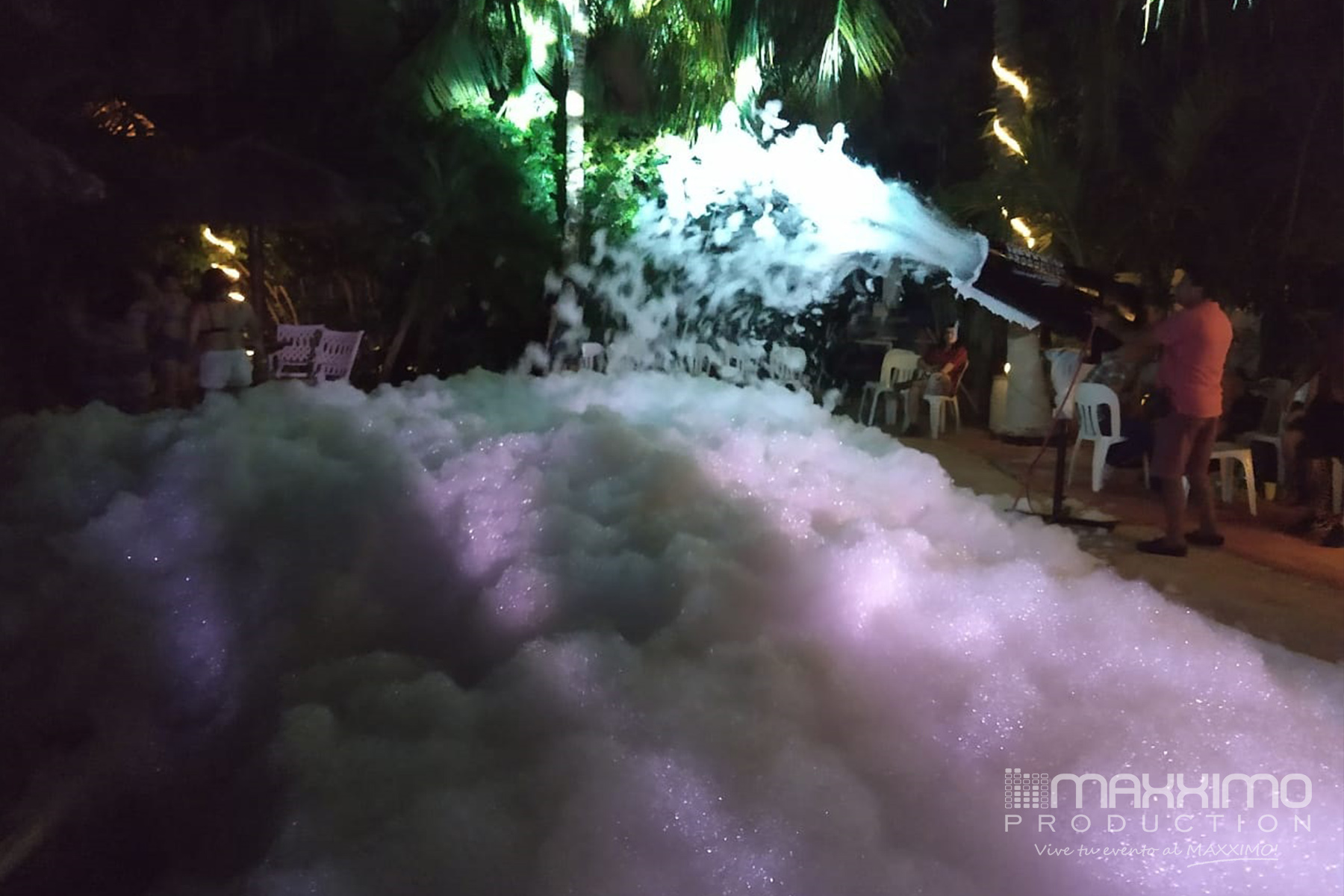 Fiestas de espuma en cancun y la Riviera Maya-Maxximo Production